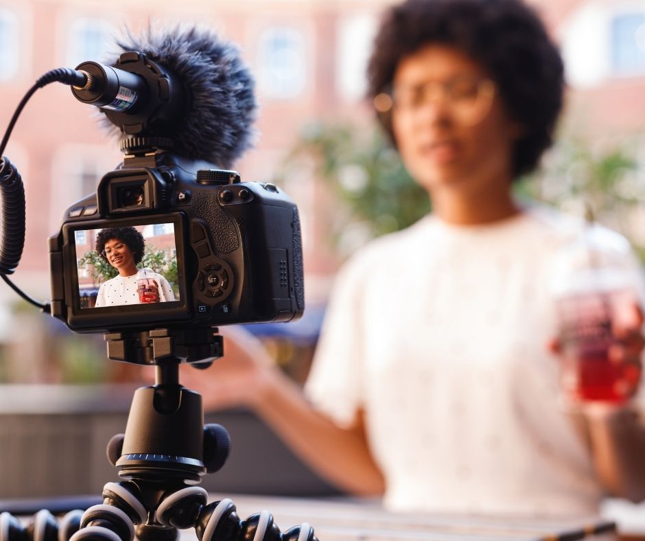 5 Vloggeri Vegani De Urmărit Pe Youtube